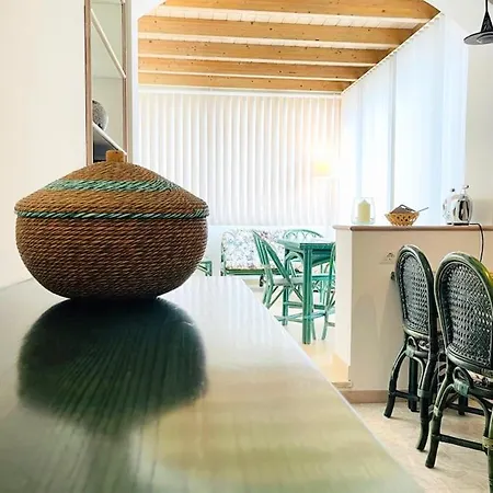 A Due Passi Dal Mare Appartement *