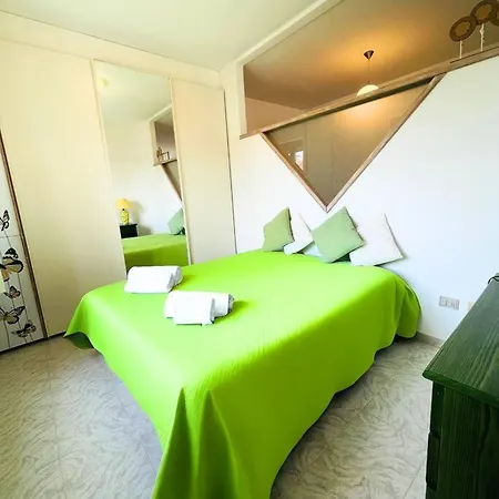A Due Passi Dal Mare Apartmán *